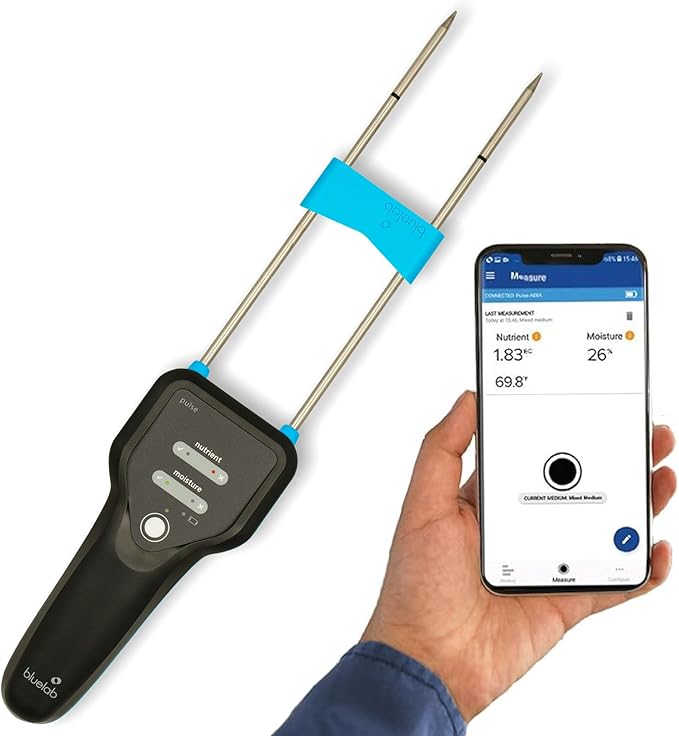 Bluelab Pulse Meter - Handheld Digital Soil Meter Measures Nutrients (TDS), Moisture & Temperature directly from the Root Zone - Grow Healthier Plants with Fast, Accurate Measurements