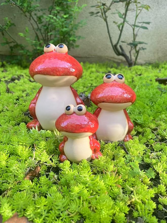 Frog Garden Decor Set of 3,Funny Cute Ceramic Frog Garden Statues Yard Decoration Outdoor Holiday Decorations,Ideal Ornament for Outside Pond Pool Patio Front Porch Backyard (Red)