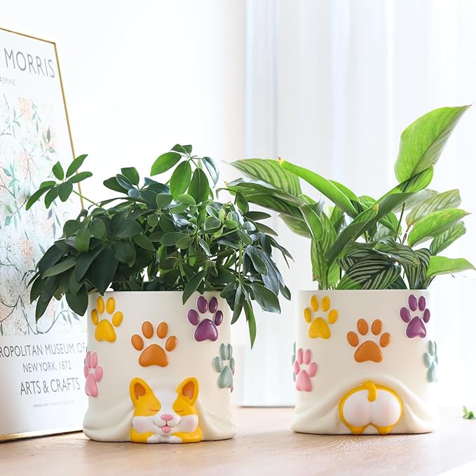 GUGUGO Cute Cat Plant Pots, Colorful Unique Succulent Pots with Drainage, Funny Decorative Animal Planters for Indoor Plants, Vintage Aesthetic Decoration Funky Eclectic Accent Piece Gift