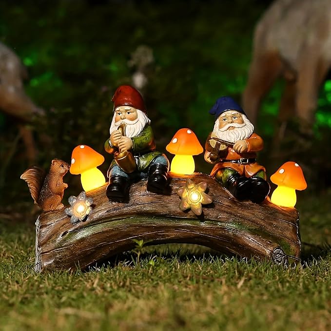 Funny Garden Gnome Statue Solar Powered Mushroom Figurine with Squirrel Gnome Durable Resin Outdoor Decoration for Patio Yard Lawn Ornament Housewarming Gift