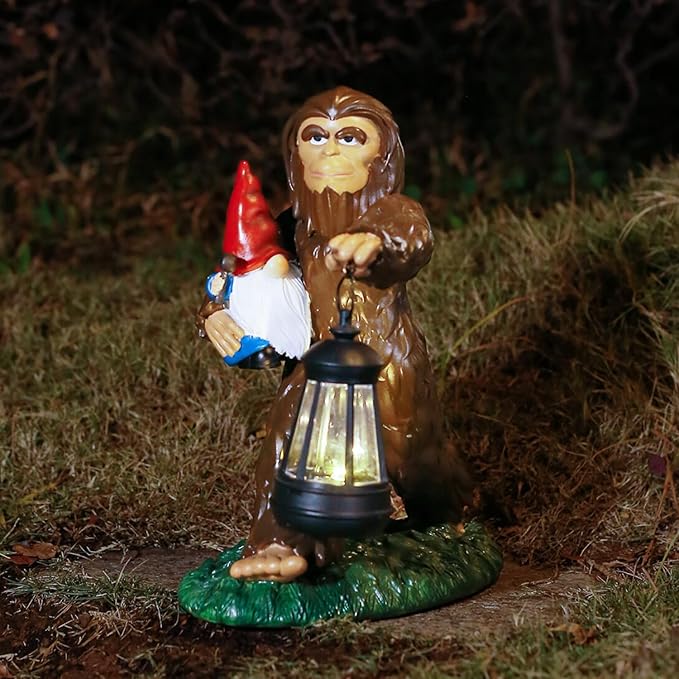 Bigfoot Statue, Bigfoot Yard Decor, Solar Garden Statue for Outside, Solar Garden Yard Patio Decor, Outdoor Statue for Garden, Outdoor Decor for Patio, Bigfoot Gifts, Gardening Gift for Women