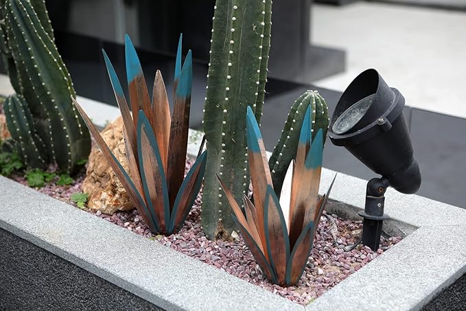 Homight Metal Agave Plants Outdoor Decor Mexican Yard Art Plants Garden Decor for Outside Metal Art Flowers Gifts for Butterflies Bees Birds for Gifts (1big&1small)