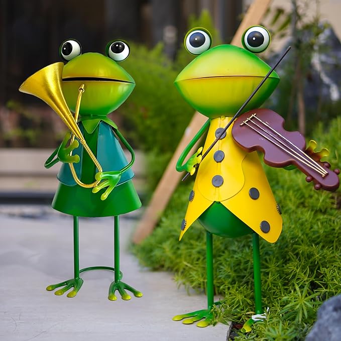 HONGLAND Frog Metal Yard Art - Metal Frog Outdoor Statue - Frog Garden Decorations - 3D Frog Figurine - Christmas Holiday Lawn Patio Yard Garden Decor Gardening Gifts for Women (Violin)