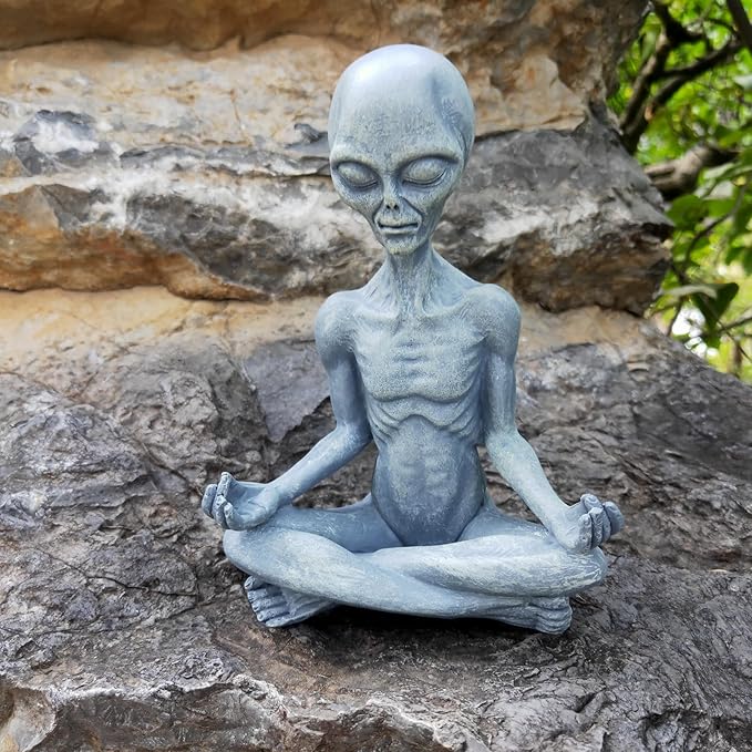 Alien Statue, Meditation Yoga Alien Figure, 6.3" H Resin UFO Alien Sculpture for Home Indoor Outdoor Patio Lawn Yard Decor, Collectable Gift