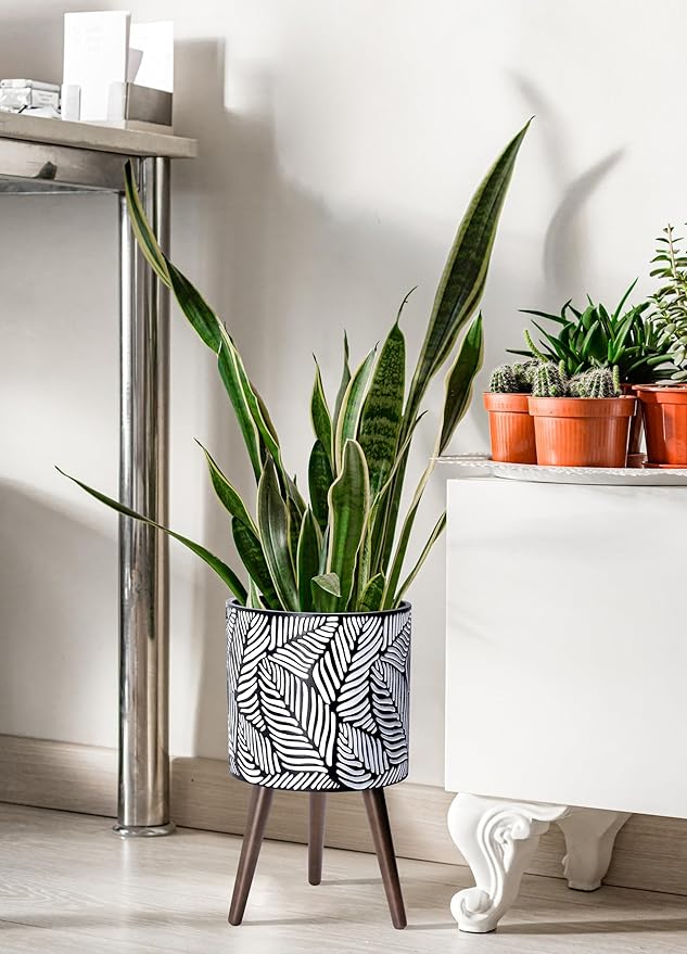 D'vine Dev 12 Inch Planter Pot with Stand, Mid-Century Tall Plant Pot with Legs for Indoor Plants, Large, White/Grey, 88-L-C-7