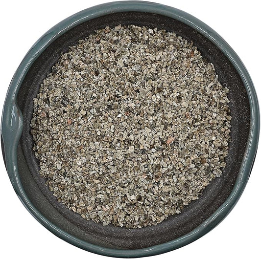 10QT Horticultural Vermiculite Bulk, Organic Vermiculite for Plants, Course Grade Vermiculite for Gardening, for houseplants, for Mushrooms, to Maintain Soil Moisture and Plant Growth(5-8mm)