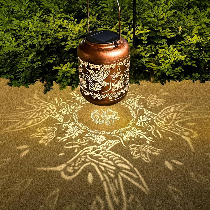 Hummingbird Solar Lanterns Outdoor Hanging Waterproof Hummingbird Garden Decor Christmas Gifts for Women Mom Grandma Metal Solar Lights Decoration Outside for Yard, Patio,Pathway Landscape